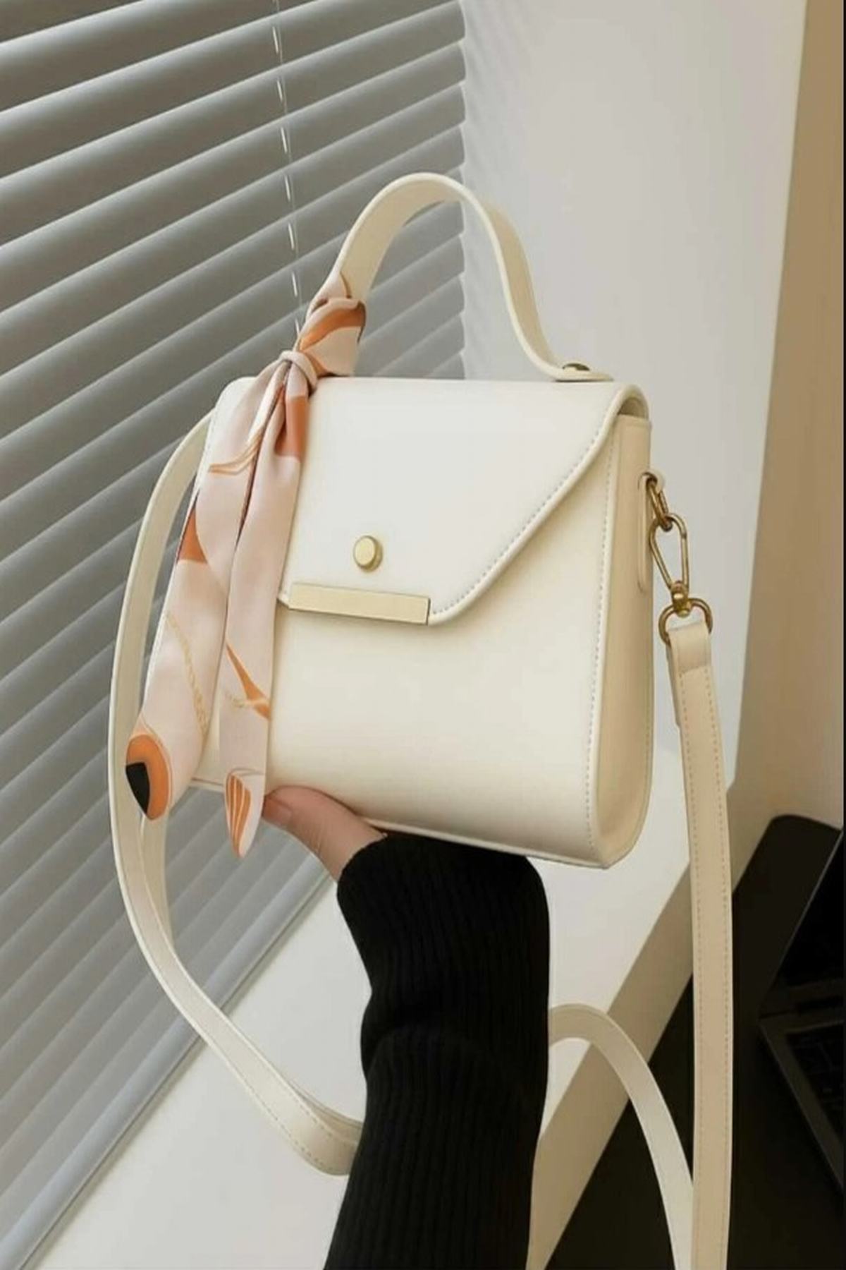 Kadın Omuz ve Kol Çantası