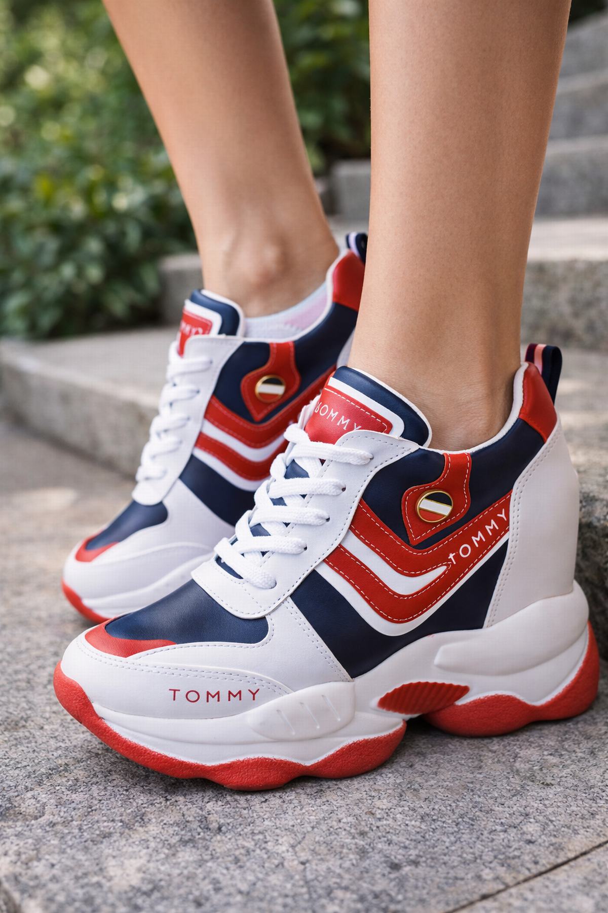 Gizli Yüksek Topuklu Kadın Spor Ayakkabı