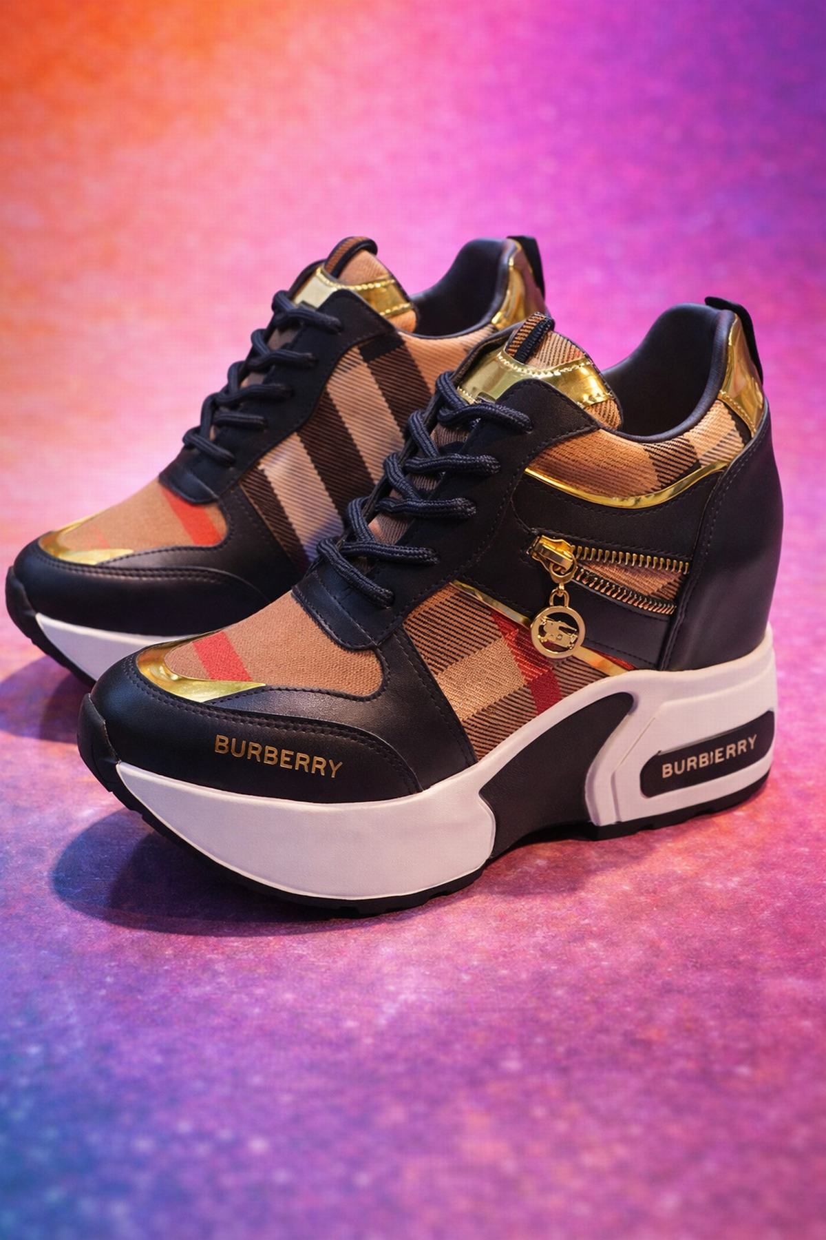 Gizli Yüksek Topuklu Kadın Spor Ayakkabı