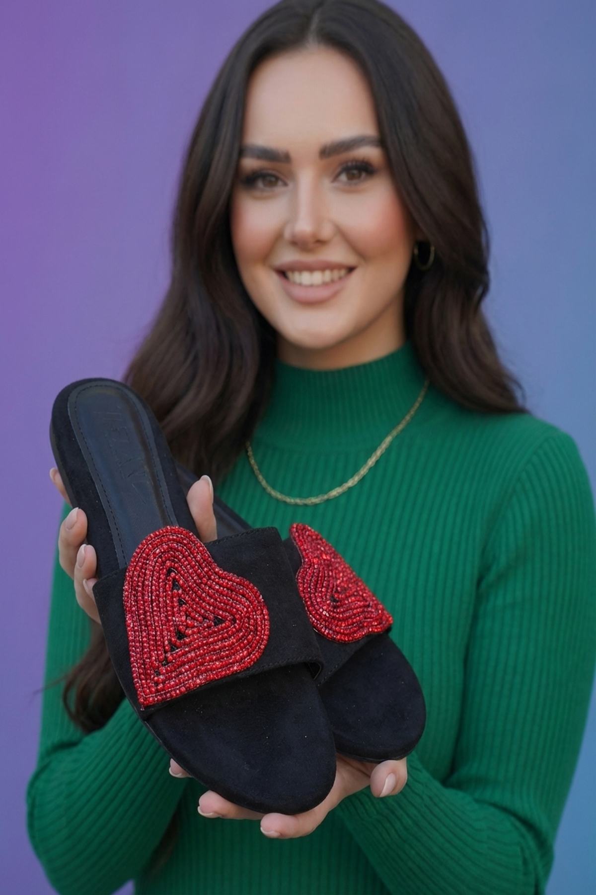 Kalpli Boncuklu Ev Terliği