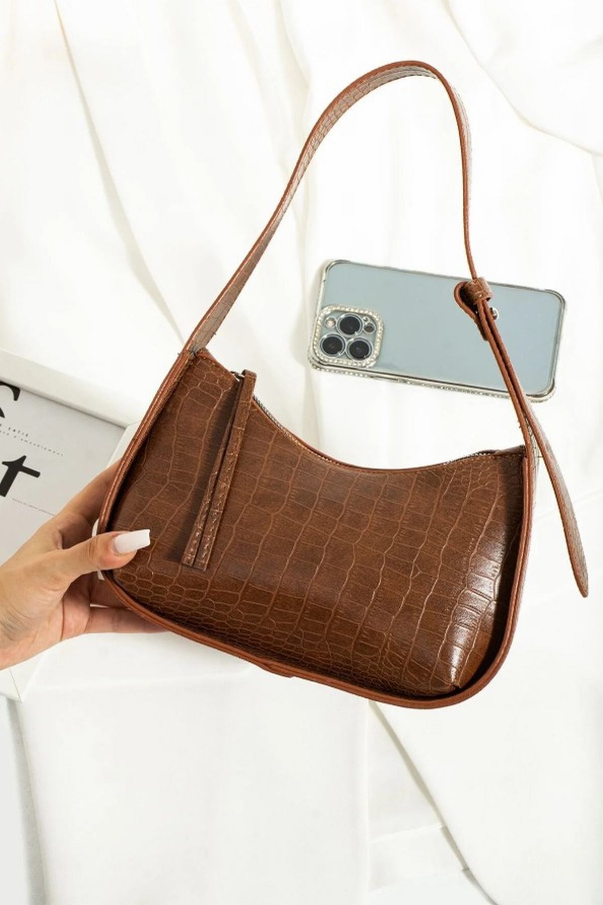 Kadın Omuz ve Kol Çantası