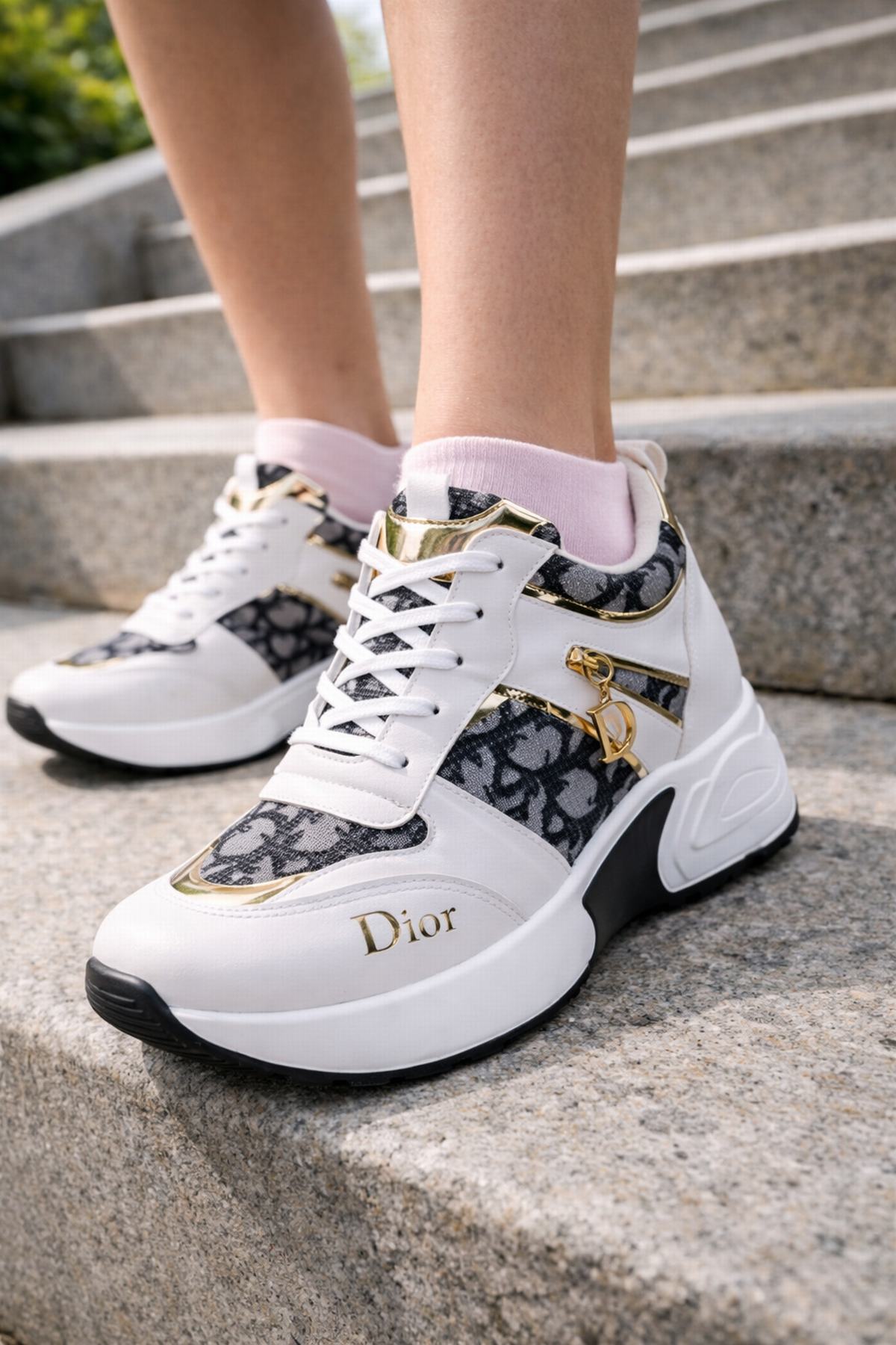 Gizli Yüksek Topuklu Kadın Spor Ayakkabı