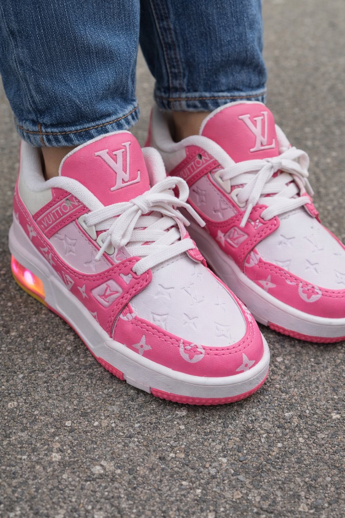 Louis Vuitton Çocuk ve Bebek Işıklı Ayakkabı